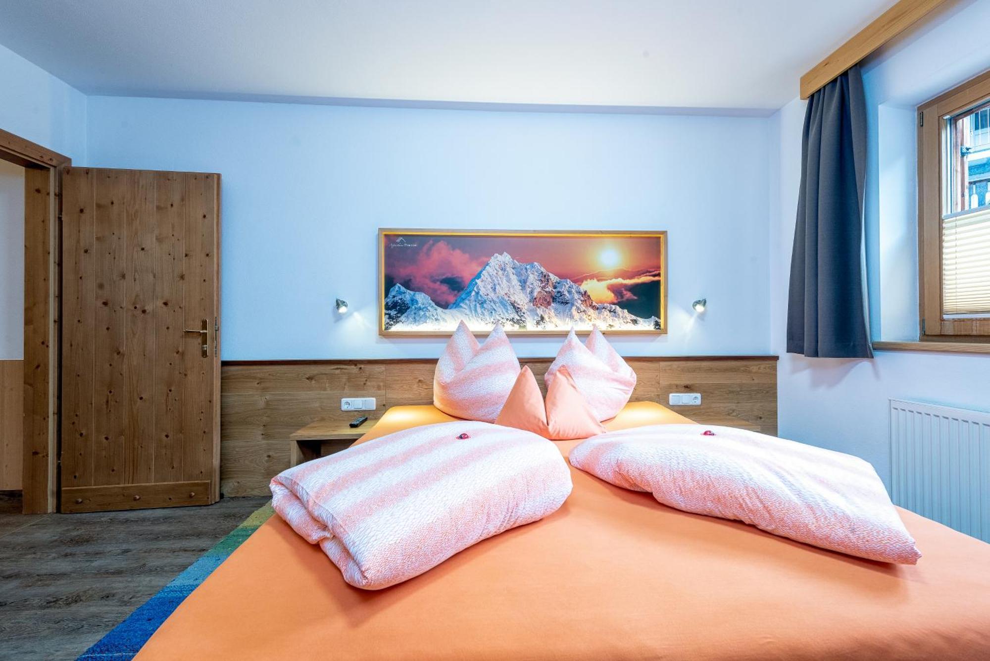 Апартаменты Alpenliving Майрхофен Экстерьер фото